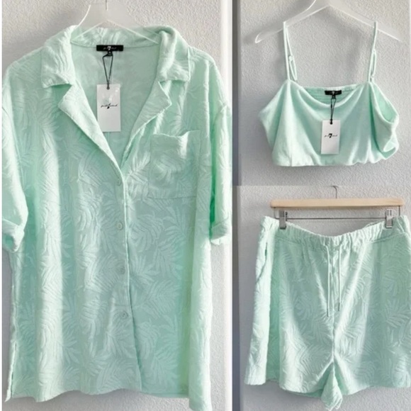 7 For All Mankind Tops - NWT 7 For All Mankind 3-Piece Set Terry Cloth Short Set in size M in mint green